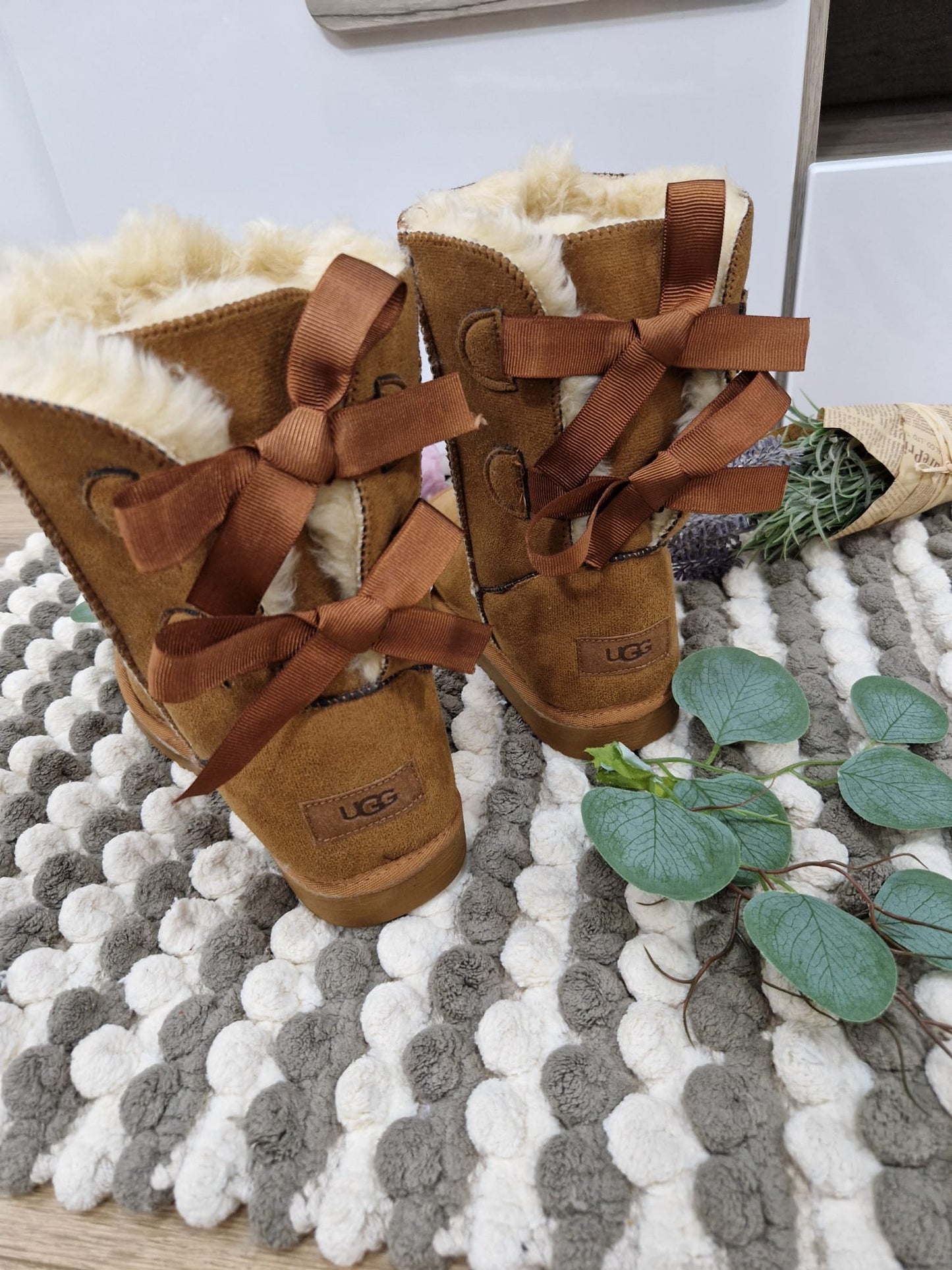 A       Ugg fundita +Verificare colet