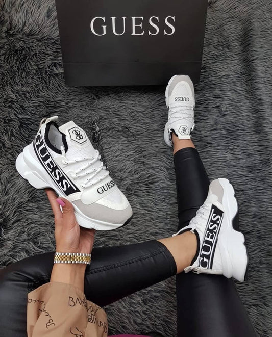 A   A guess +Verificare colet gratis