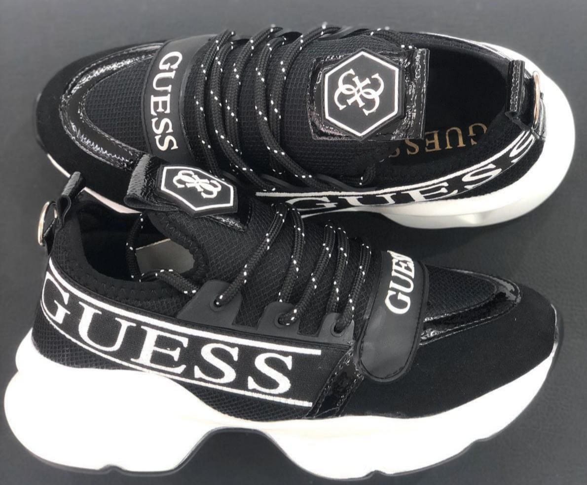 A.   guess +Verificare colet gratis