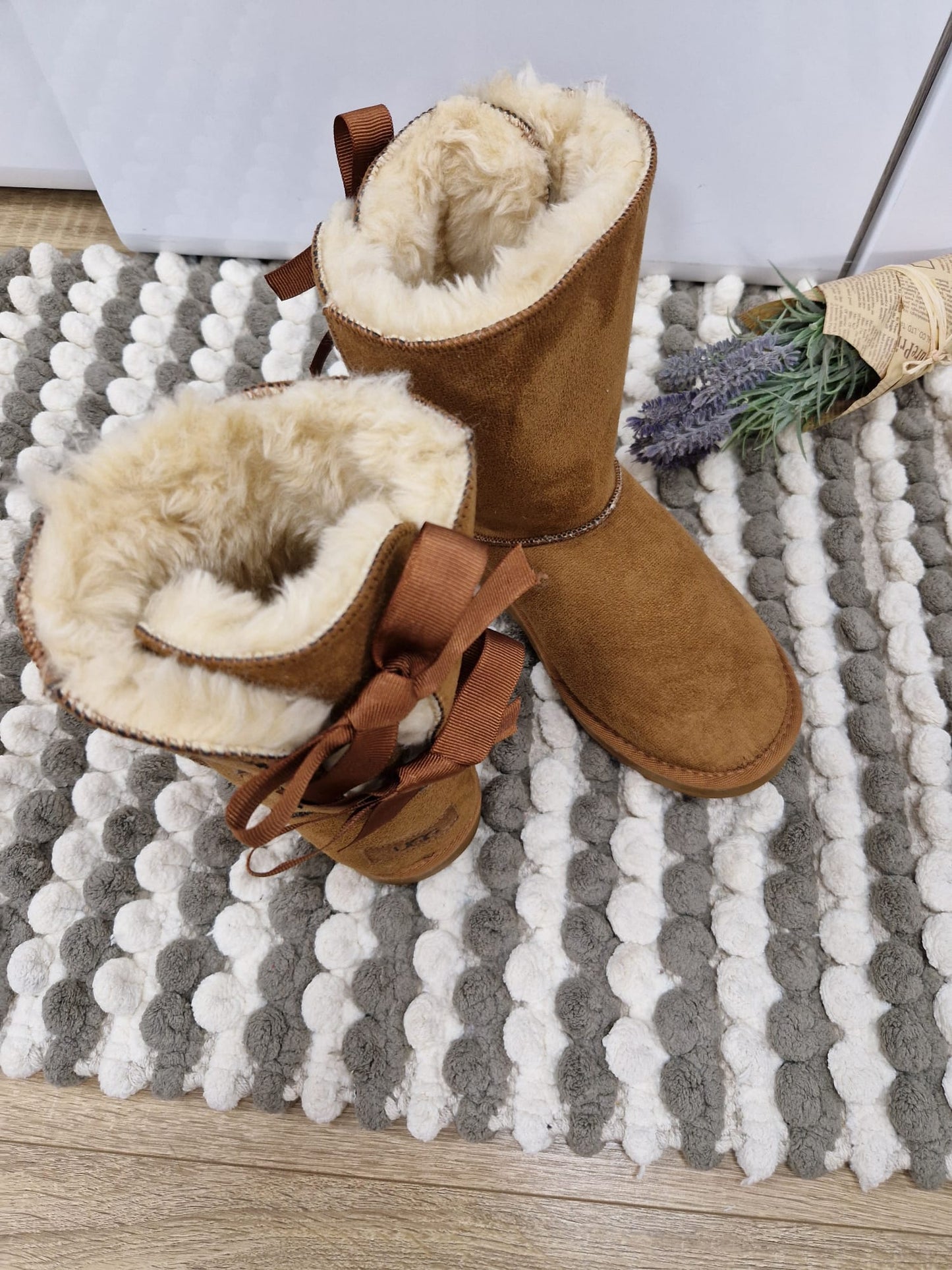 A       Ugg fundita +Verificare colet