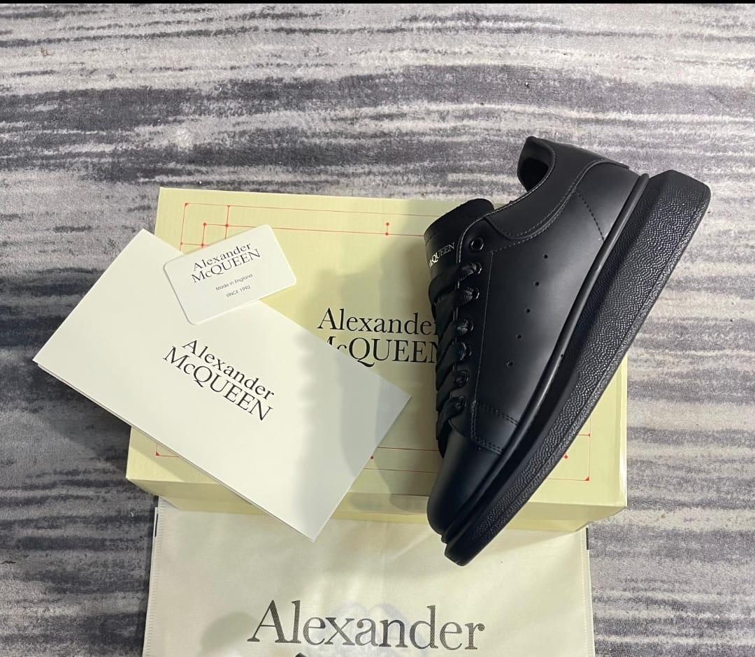 A             Alexander mc